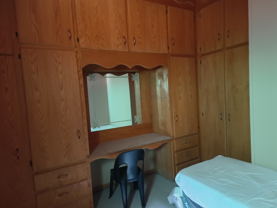 23 Bedroom Property for Sale in Kannoniers Park North West